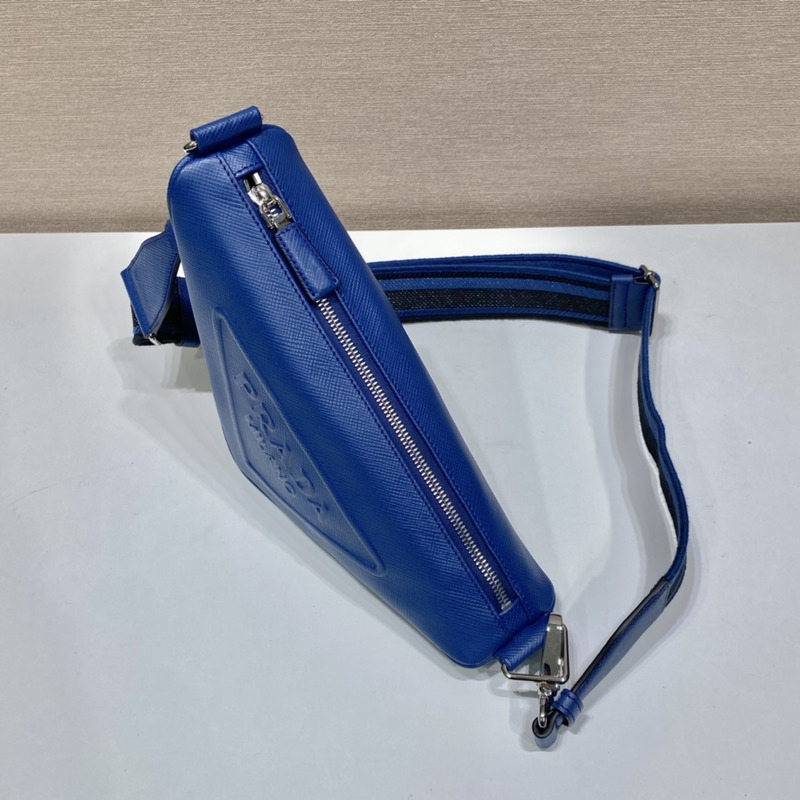 Pra*a triangle leather pouch in blue