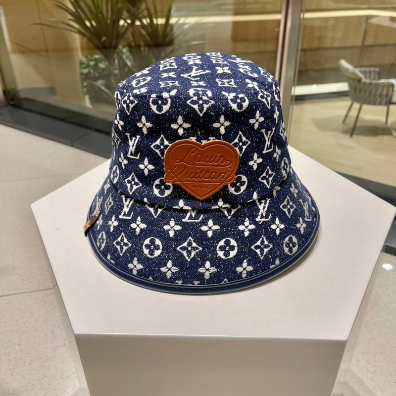 l**is V*t*n blue fisherman hat