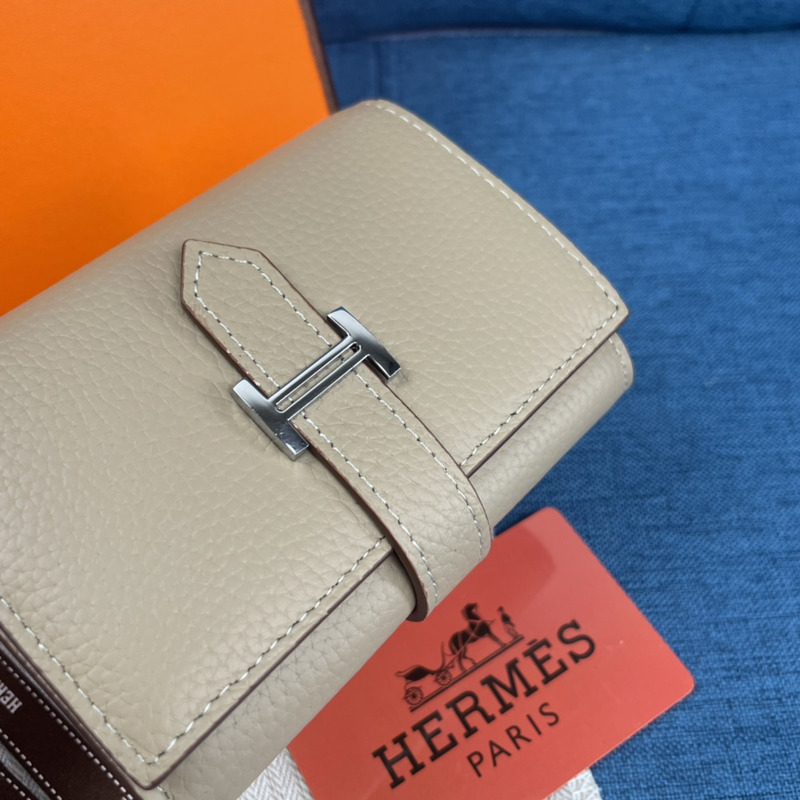 H**mes bearn compact wallet with palladium-plated 