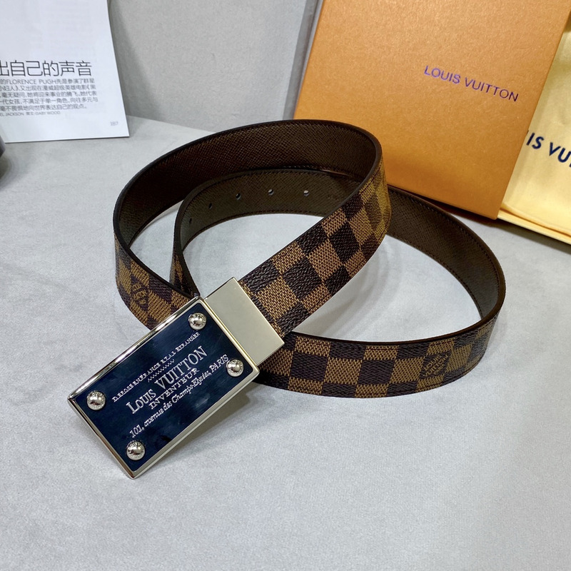 l**is V*t*n belt inventeur black logo