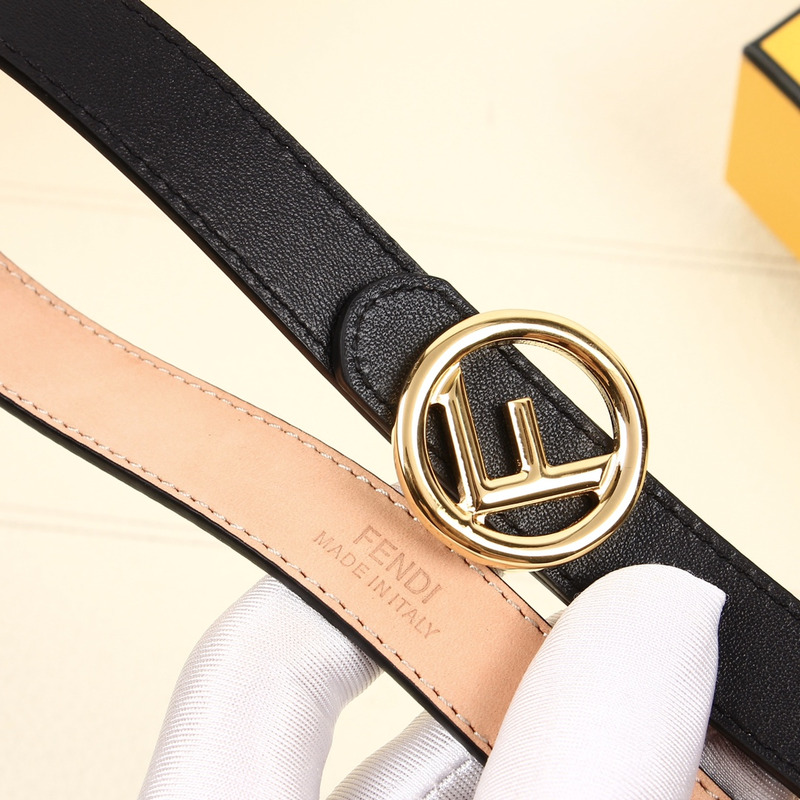 F**di black leather belt