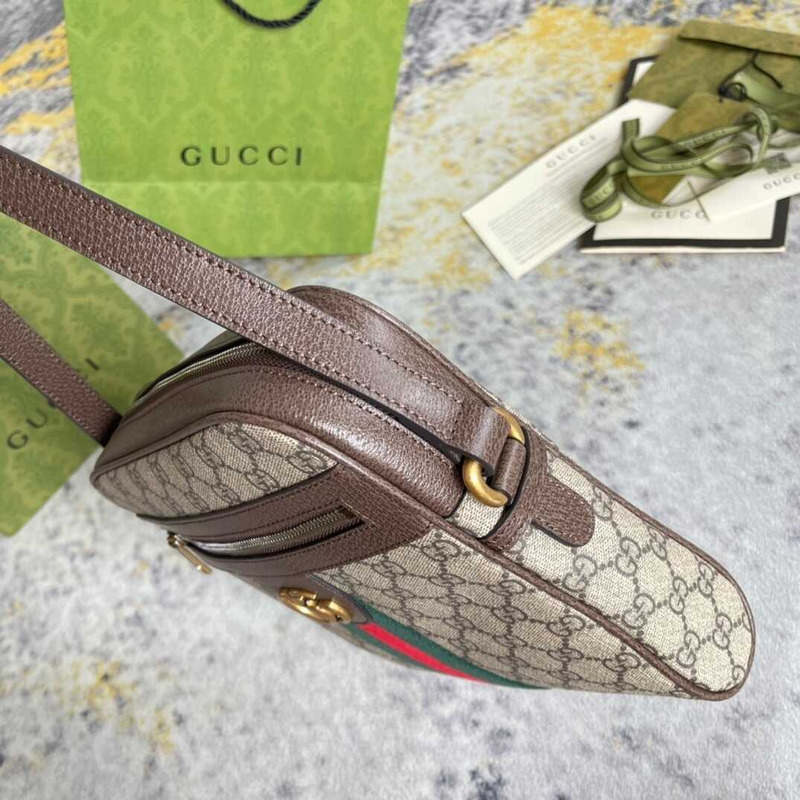 G*u*i sacoche toile motif gg bag