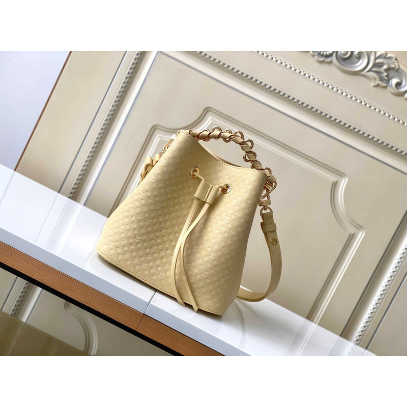 l**is V*t*n neonoe bb bucket bag cream