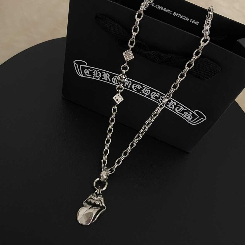 Ch*0me heart classic logo necklace