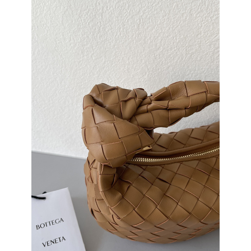 Bo*te*ga ve*ne*ta jodie mini jodie tote bag caramel