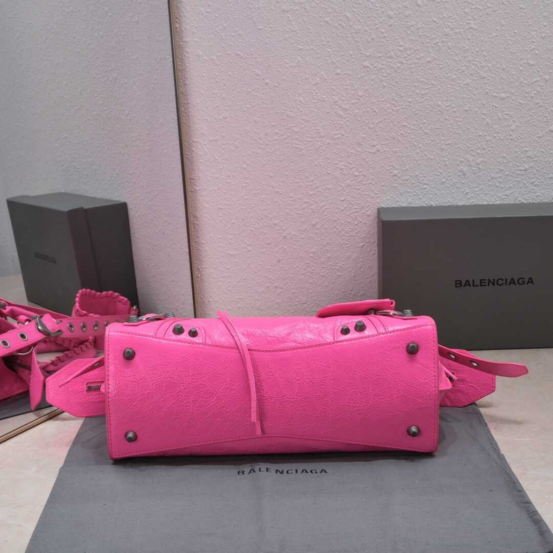 Ba*len*cia*ga neo cagole small handbag fluorescent pink