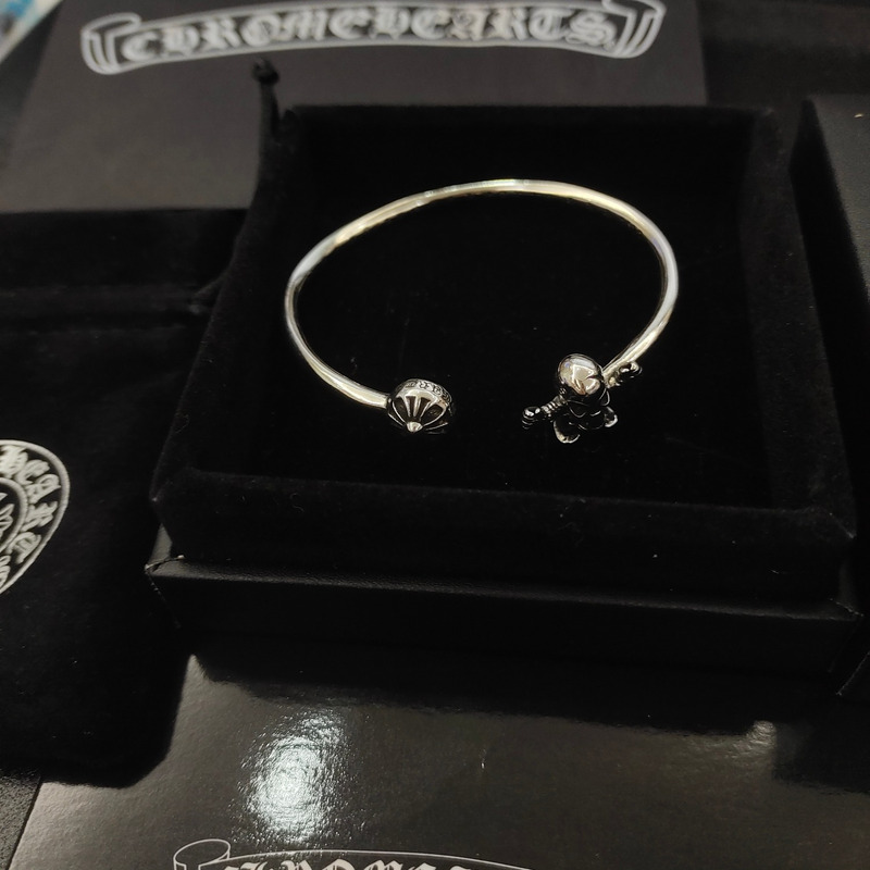 Ch*0me heart skull opening bracelet