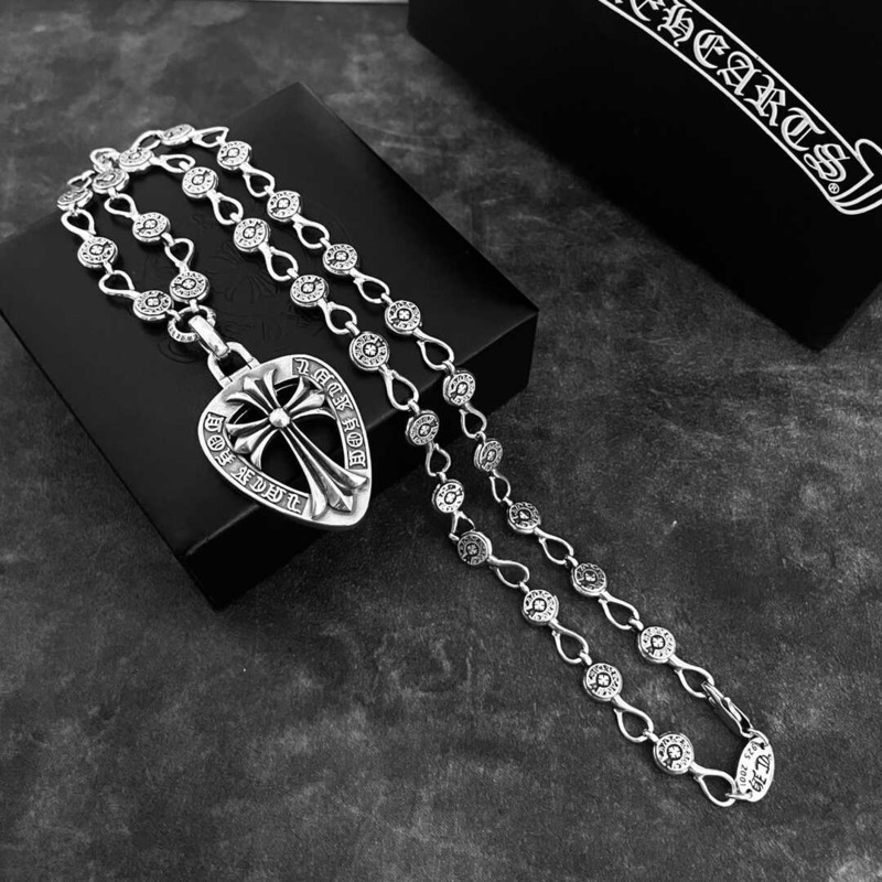 Ch*0me He**ts sterling silver necklace