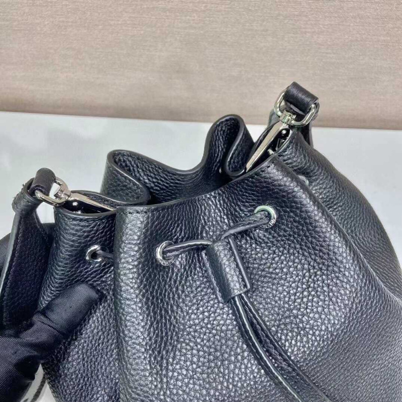 Pra*a leather bucket bag black