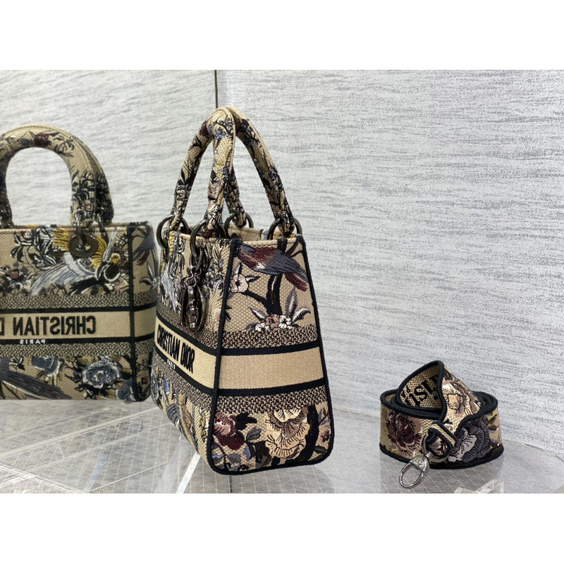 D*or  medium lady d-lite bag embroidery beige multicolor