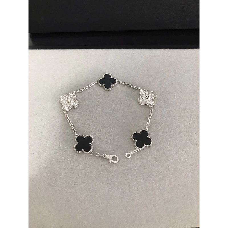 van cleef & arpels vintage alhambra Di*m*nd onyx bracelet
