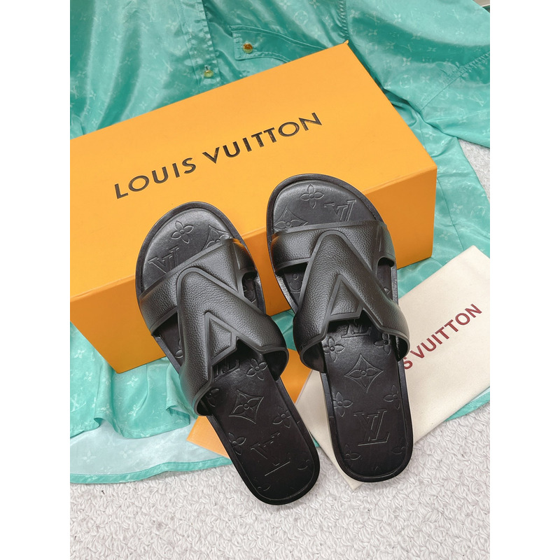 l**is V*t*n  lv oasis mule sandal in black