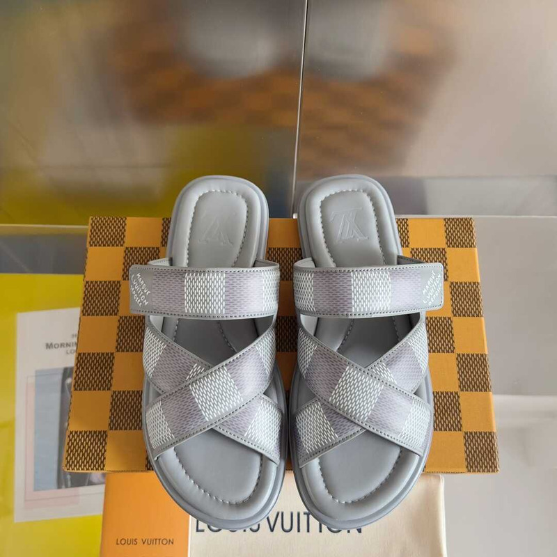 l**is V*t*n venice mule in grey