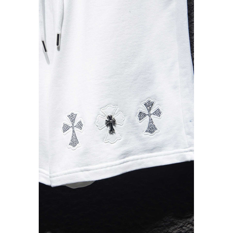 Ch*0me heart  embroidered cotton shorts white
