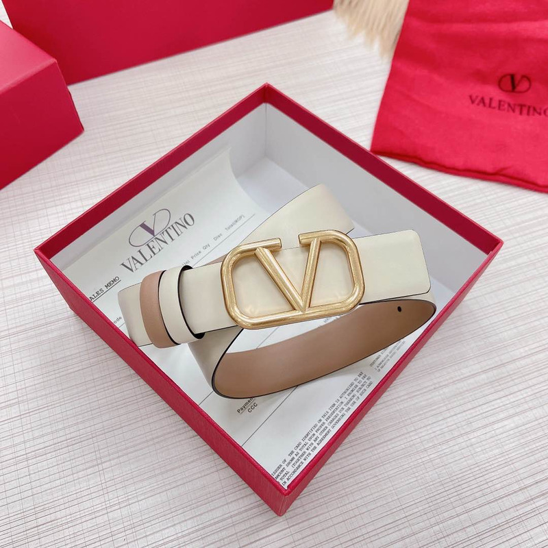 Valentino VLogo Signature Reversible Belt in Smooth Calfskin Leather  Belt