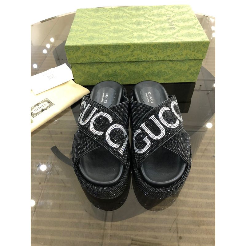 g*u*i Di*m*nd shinny platform black