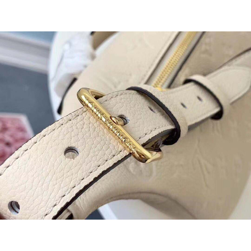 l**is V*t*n monogram empreinte bumbag