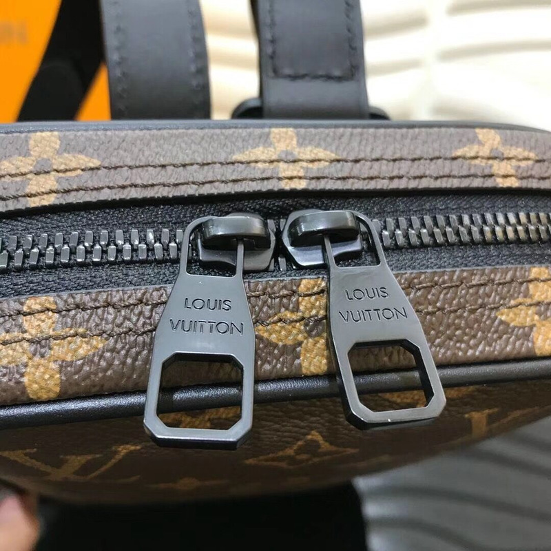 l**is V*t*n bag